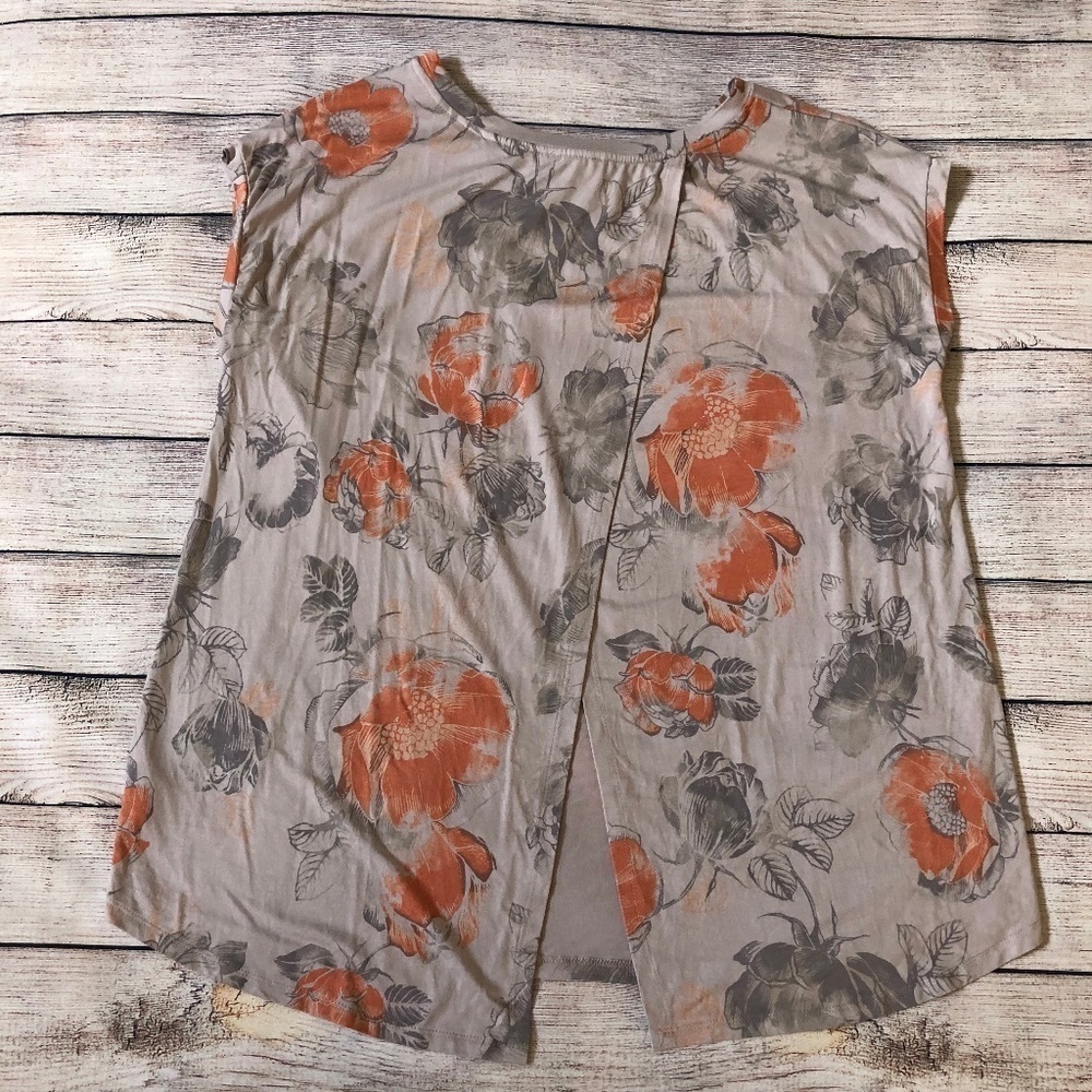 Eliane Rose Split Back Floral Print Top - Picture 3 of 5